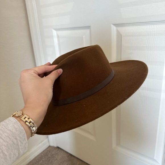 Universal thread || Brown hat - Picture 2 of 5